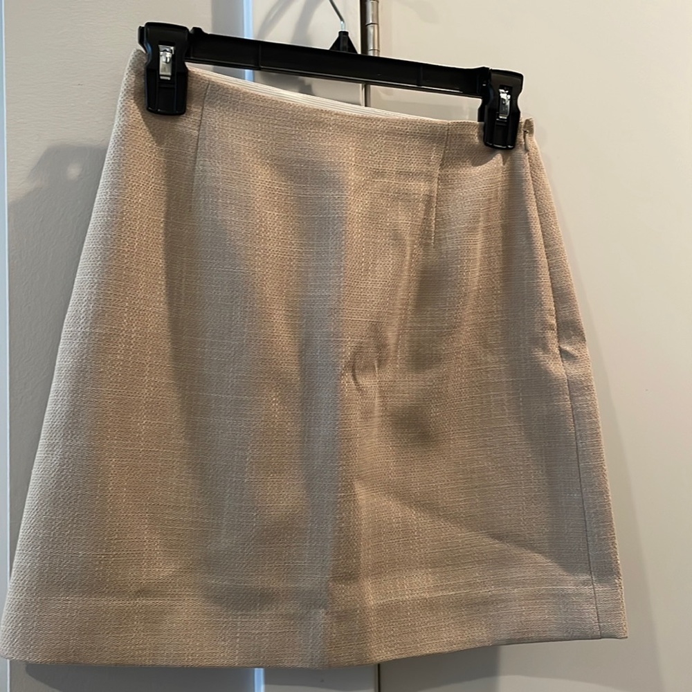 H&M khaki stretch skirt NWT size 2